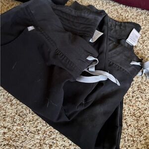 FIGS Black Zamora Scrub Pants